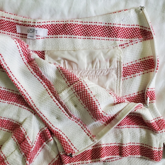 Loft Riviera White and Red Short - Size 2 - Picture 6 of 10